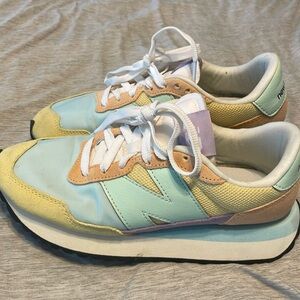 New balance size 8 like new